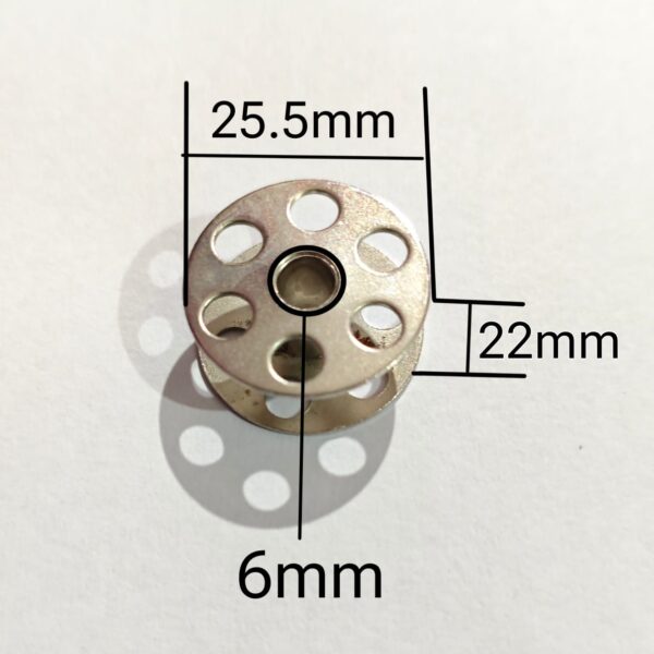 18034 METAL BOBBIN GOOD QUALITY SEWING MACHINE B9117-563-000